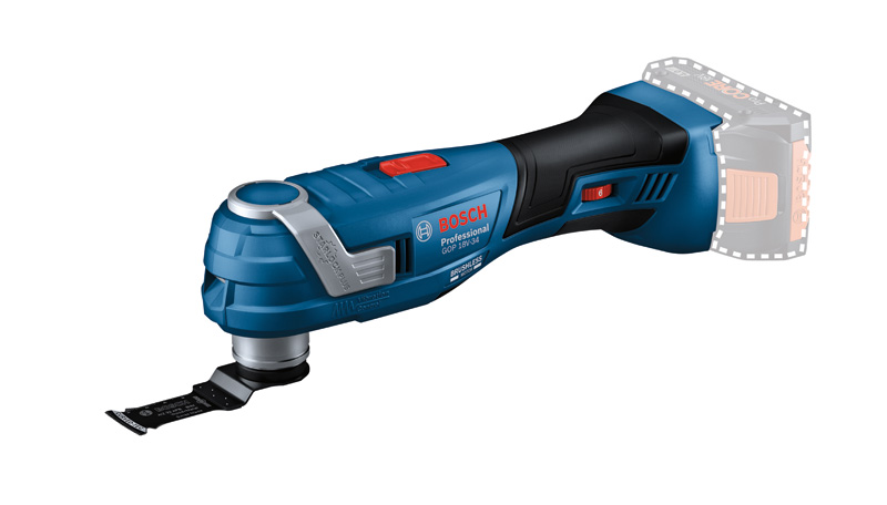 Akku-Multitool GOP 18V-34 von Bosch mit StarlockPlus-Sägeblatt. Produktbild dynamisch