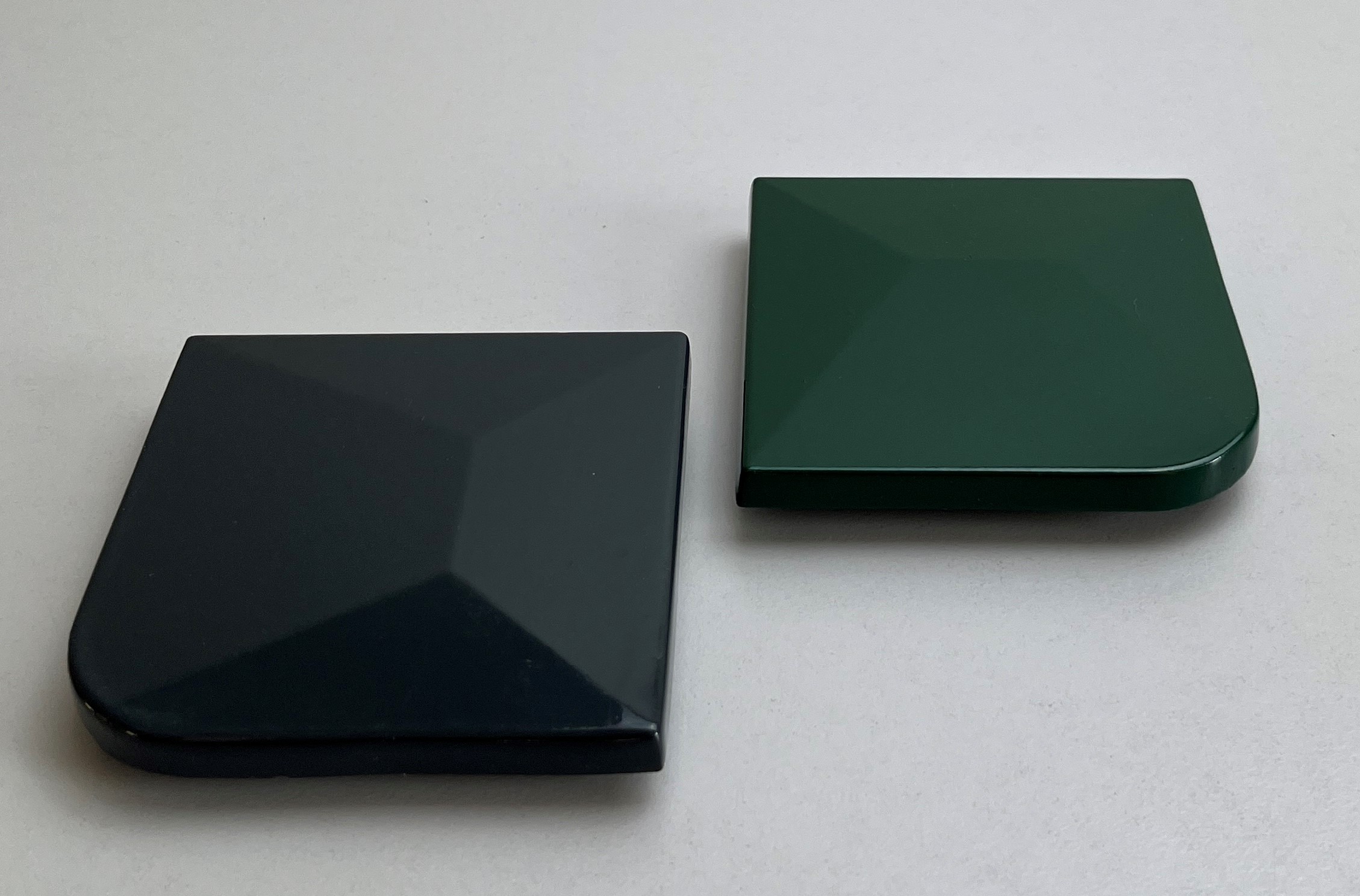 Artikelhauptbild Alu Kappe für Eckpfosten Grün RAL 6005