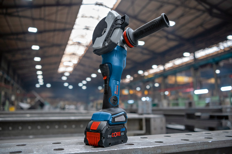 Akku-Winkelschleifer GWX 18V-15 PSC von Bosch mit X-LOCK. Produktbild