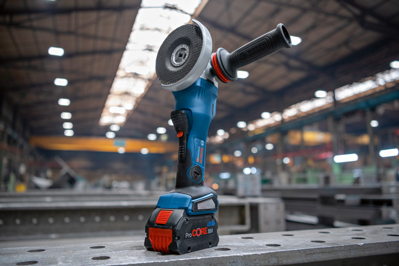 Akku-Winkelschleifer GWX 18V-15 PSC von Bosch mit X-LOCK. Produktbild